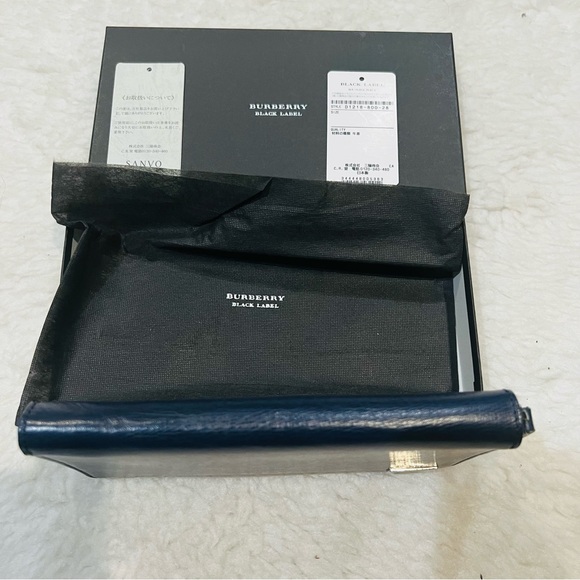 Burberry Black Label Navy Blue Leather Zip Around Long Unisex Wallet - Picture 5 of 14